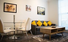 Beautifully Renovated Apartment -Central Edinburgh